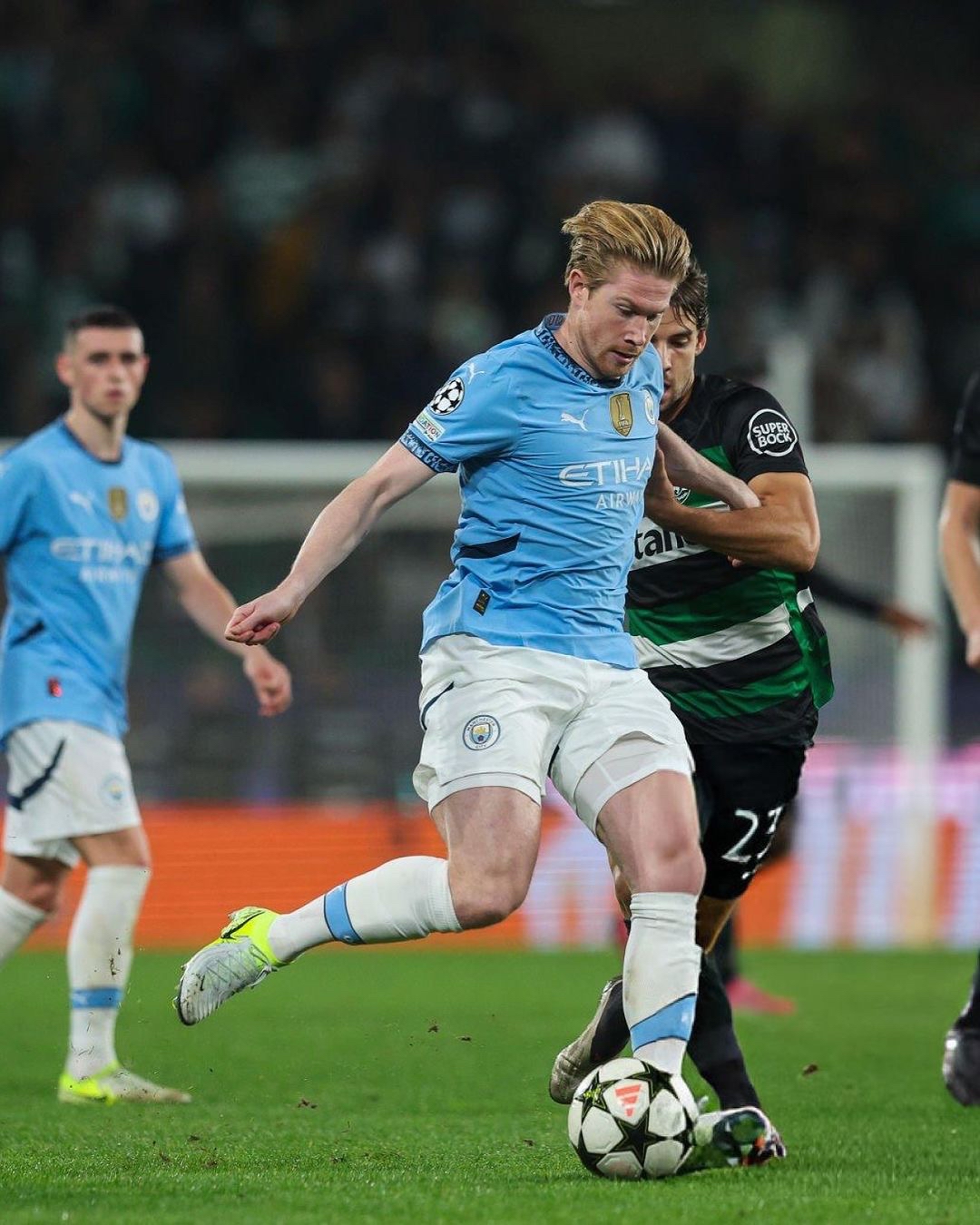 关于重返赛场首场状态出色，瑞士队观众沸腾！，德布劳内重返赛场全场沸腾不已的信息