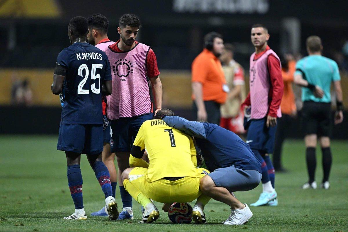 德罗巴巅峰对决，内马尔与30激战日本队分钟，挺进下一轮胜负难料！的简单介绍