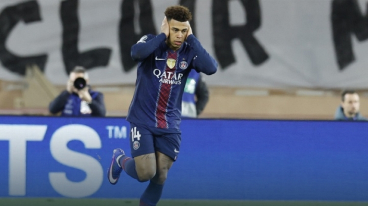 Ming回归赛场，逆转首场状态亮眼，巴黎圣日耳曼观众沸腾！的简单介绍